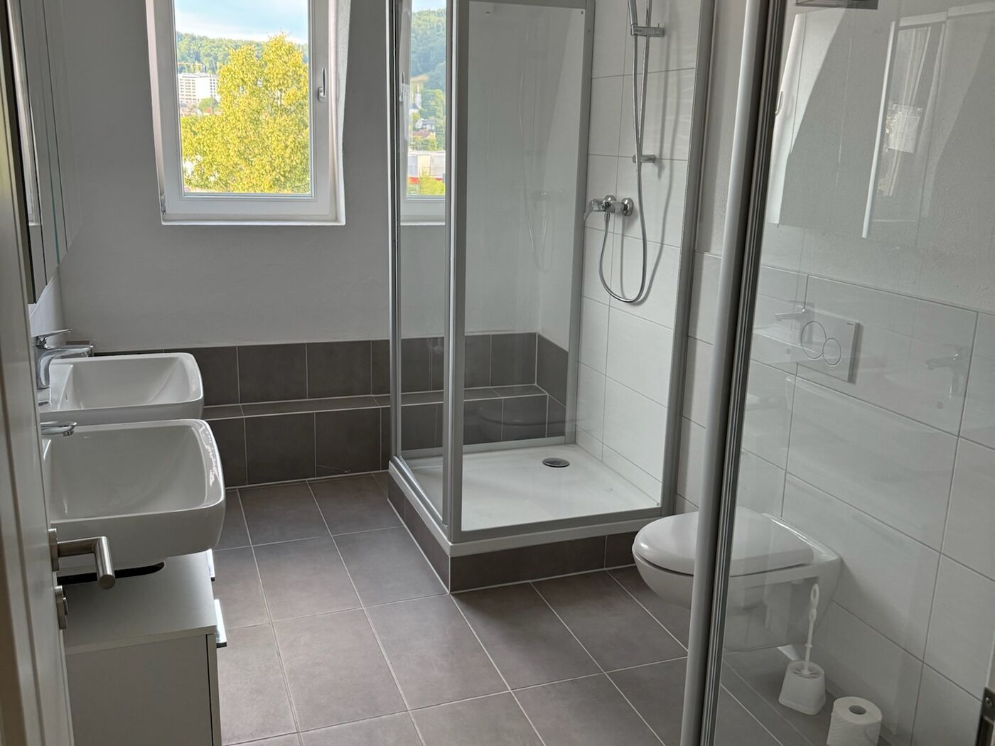 Nachher: Duschbad mit Trennwand - Kulmbach