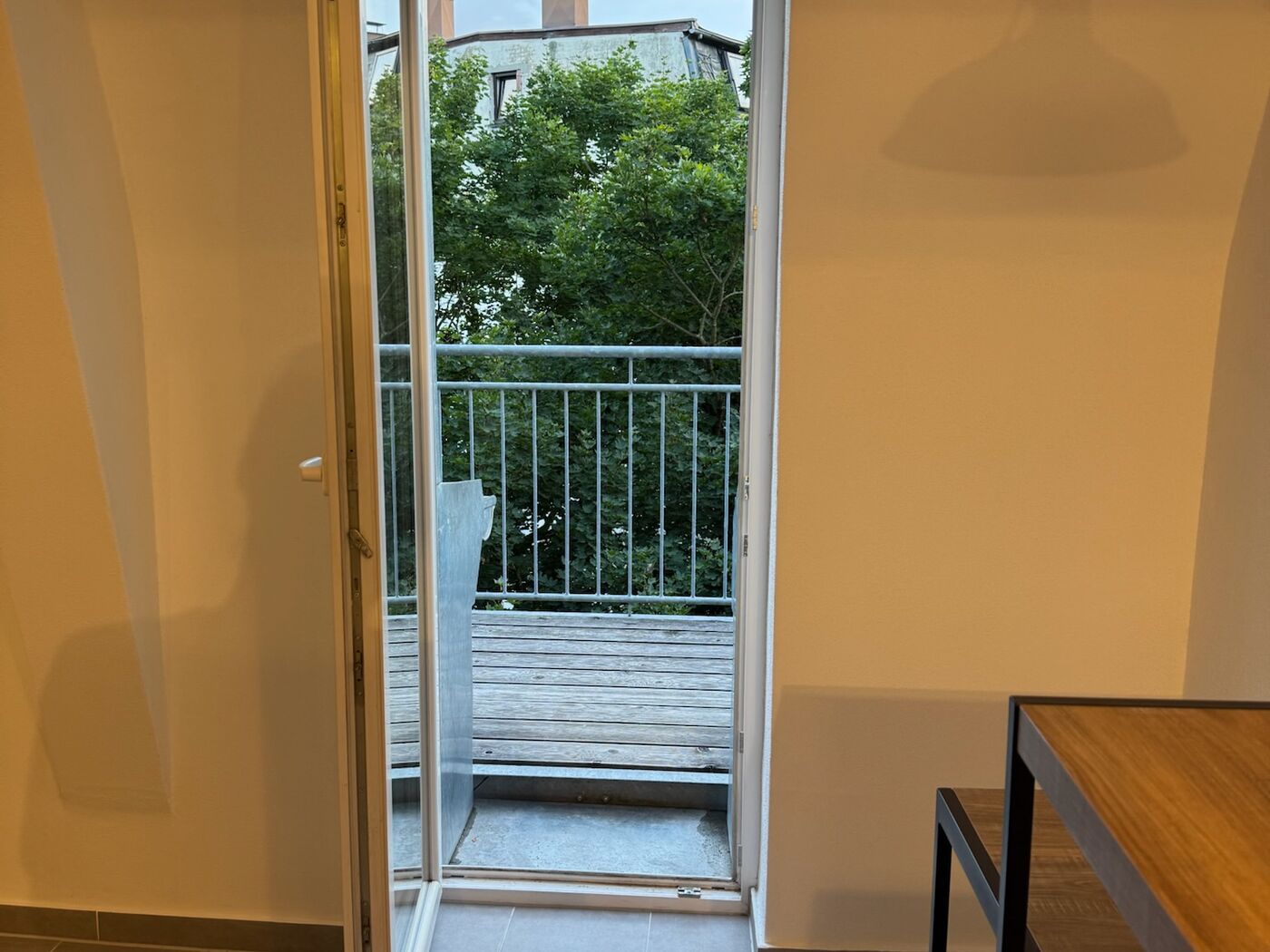 Nachher: Zimmer mit Balkonzugang - Kulmbach